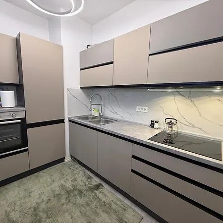 Modern 2br Near Ring & Main Road Access Daire *
