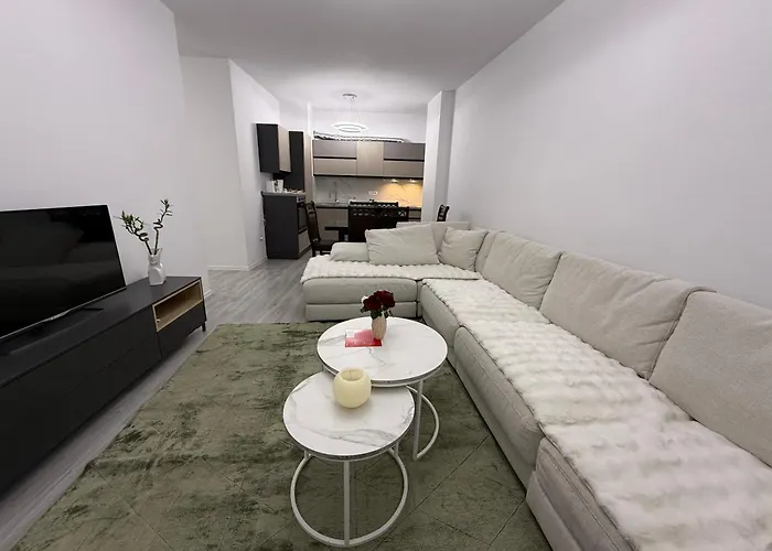 Apartament Modern 2br Near Ring & Main Road Access Tirana