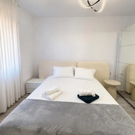 Ami Modern 2Br Apartment * Tirana