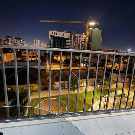 Apartment Ami Modern 2Br Apartment *