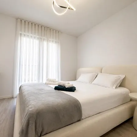 Ami Modern 2br *