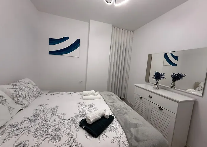 Apartment Modern 2br Near Ring & Main Road Access Tirana