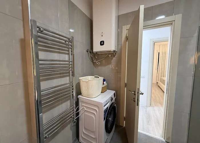 Modern 2br Near Ring & Main Road Access * טיראנה